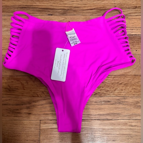 L*Space Harrington Bitsy Bikini Bottom In Bright Fuchsia - Picture 4 of 6